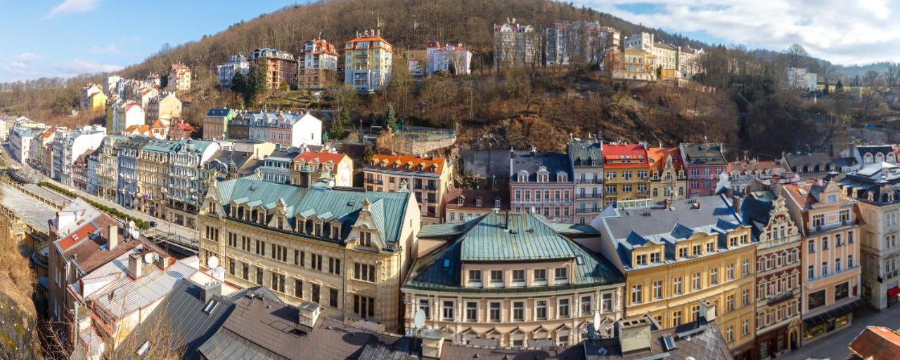 Karlovy Vary Zamecky Vrch Apartment ภายนอก รูปภาพ