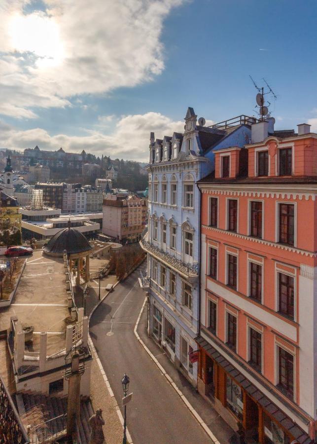 Karlovy Vary Zamecky Vrch Apartment ภายนอก รูปภาพ