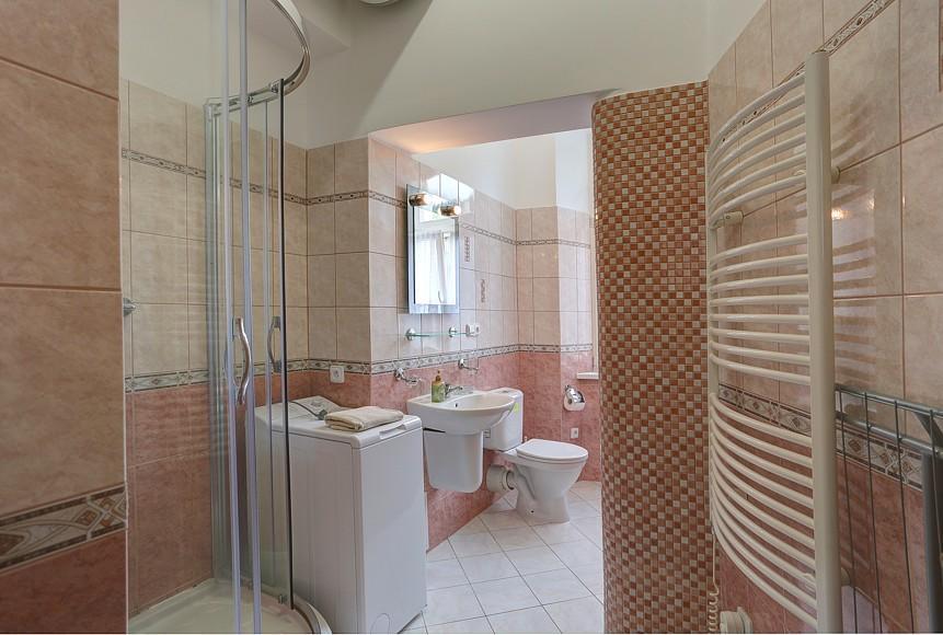 Karlovy Vary Zamecky Vrch Apartment ภายนอก รูปภาพ